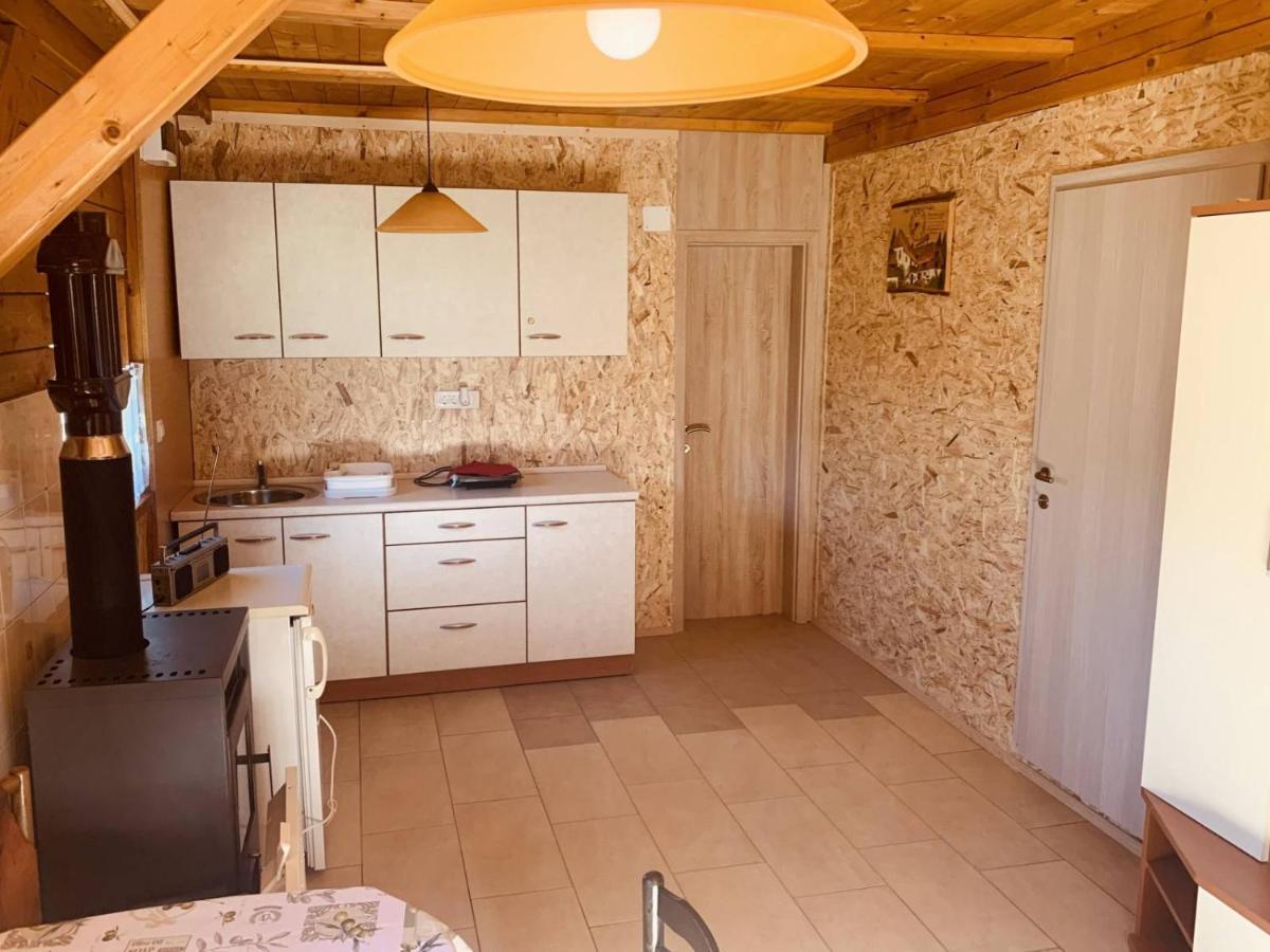 Bungalow Perun Blejska Dobrava Exteriör bild