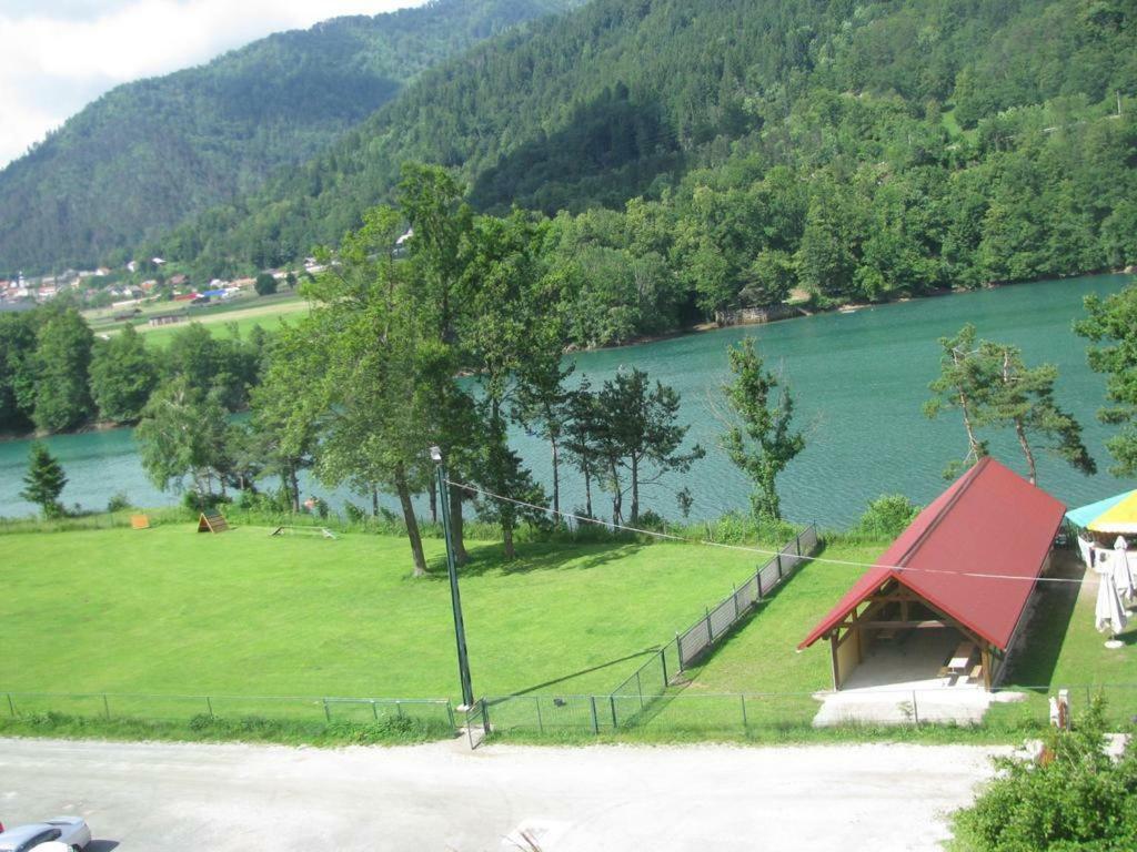 Bungalow Perun Blejska Dobrava Exteriör bild